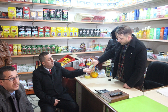 KAYMAKAM BEYAZ, ESNAFI ZİYARET ETTİ