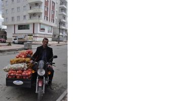 PATATES &Ccedil;UVALI İLE 40 KM YOL KAT EDİYOR