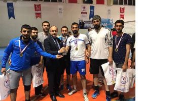 KURUMLAR VOLEYBOLDA YARIŞTI