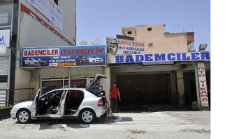 OTO KUAF&Ouml;R, SEKT&Ouml;RDE İDDİALI