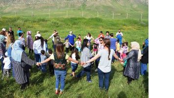 G&Uuml;LŞEN KREŞİN MİNİKLERİ U&Ccedil;URTMA U&Ccedil;URDU