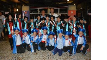 FEN BİLİMLERİ'NDE MEZUNİYET COŞKUSU