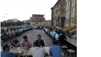 99 MEZUNLARI, İFTARDA BULUŞTU