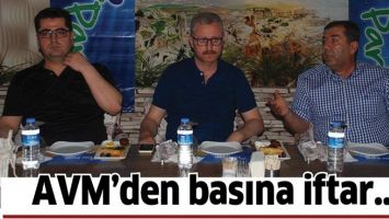 AVM&rsquo;DEN BASINA İFTAR...