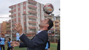 EŞBAŞKAN &Ouml;ZDEMİR, SAKATLANDI
