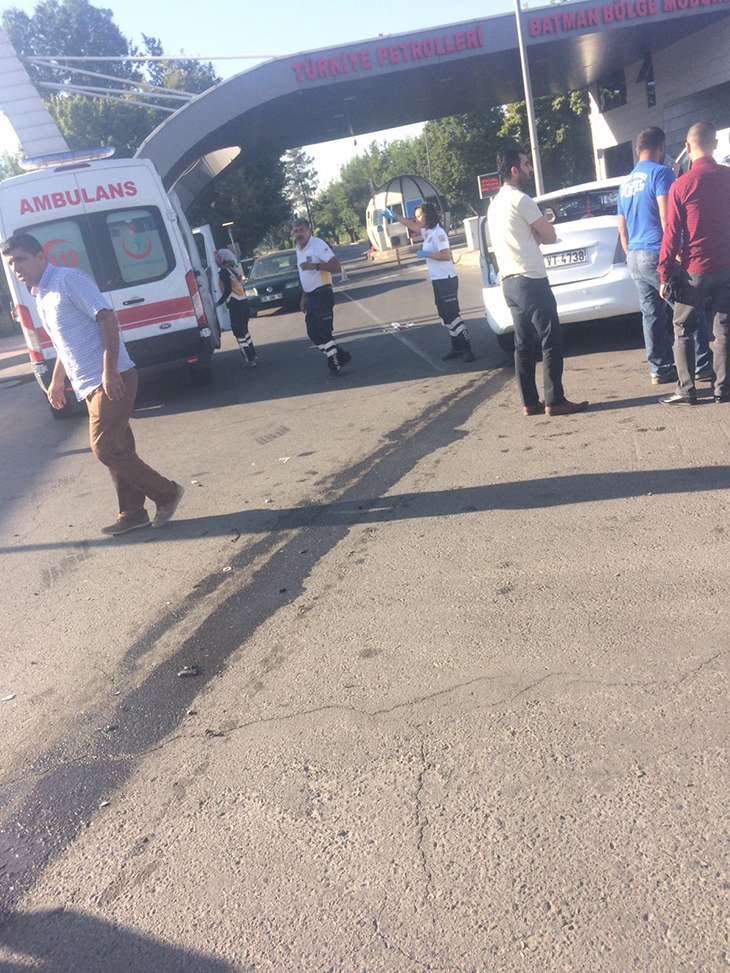 &Ccedil;ARPIŞMA: 3 YARALI