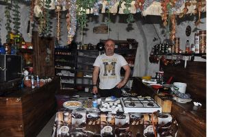 YOLGE&Ccedil;EN HANI, KARELERİ S&Uuml;SL&Uuml;YOR&hellip;