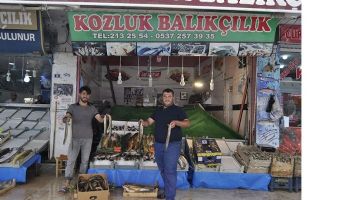 YILAN BALIKLARI TEZG&Acirc;HLARDA!