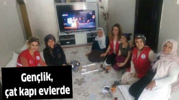 GEN&Ccedil;LİK, &Ccedil;AT KAPI EVLERDE