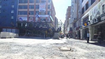 G&Uuml;LİSTAN CADDESİNE WC İSTENİYOR