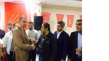 CHP&rsquo;YE KATILANLARA ROZET&hellip;