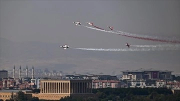 30 Ağustos Zafer Bayramı T&uuml;rk Yıldızları Anıtkabir Saygı U&ccedil;uşu
