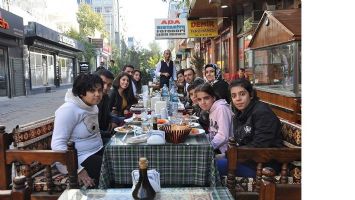 LABELLA&rsquo;DAN &Ouml;ZEL &Ouml;ĞRENCİLERE JEST