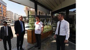 VALİ&rsquo;NİN ESNAF ZİYARETLERİ S&Uuml;R&Uuml;YOR
