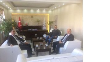 Kaymakam, kurum m&uuml;d&uuml;rleriyle g&ouml;r&uuml;şt&uuml;