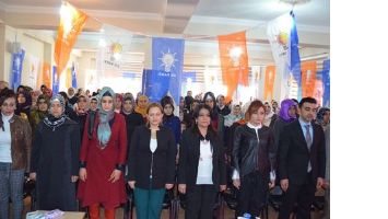 AK Parti&rsquo;li kadınlar, se&ccedil;ime gitti