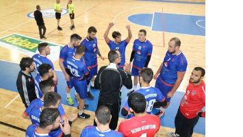 Hentbolda 42-13&rsquo;l&uuml;k galibiyet&hellip;