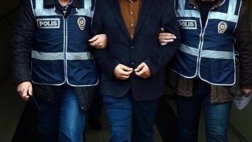 &Ccedil;ANTAYI GASP EDİP KA&Ccedil;MIŞTI!