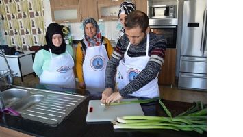 YEMEK YAPARKEN PARA KAZANIYORLAR&hellip;