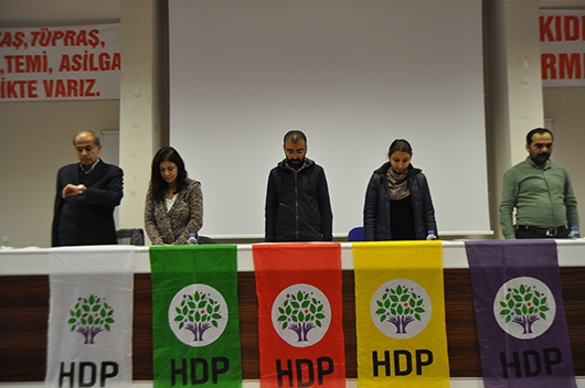 HDP, YOL HARİTASINI &Ccedil;İZDİ&hellip;