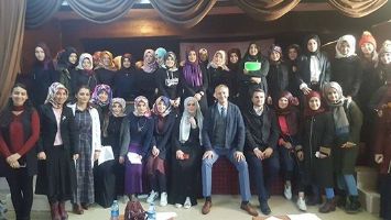 K&Ouml;M&Uuml;RC&Uuml;OĞLU, LİSELİ GEN&Ccedil;LERLE BULUŞTU