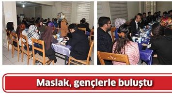 MASLAK, GEN&Ccedil;LERLE BULUŞTU