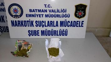 Parkta uyuşturucu denetimi