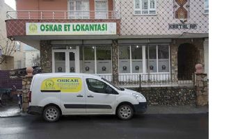 Oskar, yeni yerinde