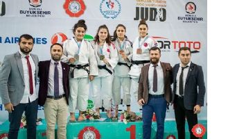 Judo&rsquo;da sevindiren dereceler&hellip;