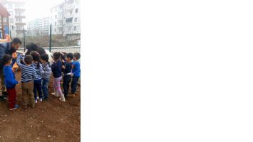 Miniklere hayvan sevgisi aşılanıyor