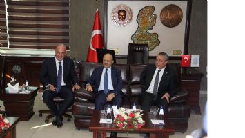 BAŞBAKAN YARDIMCISI, BELEDİYEYİ ZİYARET ETTİ