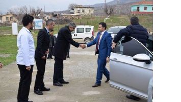 KAYMAKAM, YANIKKAYA K&Ouml;Y&Uuml;&rsquo;N&Uuml; GEZDİ