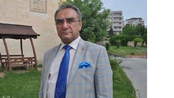 EKMEN, 8 MART&rsquo;I KUTLADI