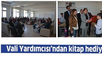 VALİ YARDIMCISI&rsquo;NDAN KİTAP HEDİYE