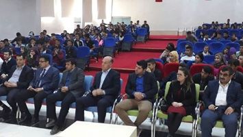 LİSELER M&Uuml;NAZARADA YARIŞTI