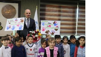 MİNİKLERDEN AKSOY&rsquo;A TEŞEKK&Uuml;R&hellip;