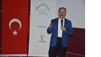 SİYASET AKADEMİSİNDE 5. DERS