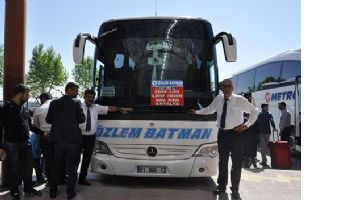 &Ouml;ZLEM, SEYAHATE &Ccedil;AĞIRIYOR