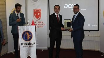 BİRLİK VAKFI, &Uuml;NAL KO&Ccedil;&rsquo;U AĞIRLADI