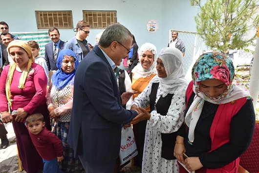 VALİ&rsquo;DEN KURS ZİYARETİ