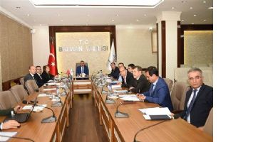VALİ, KAYMAKAMLARLA BİR ARAYA GELDİ