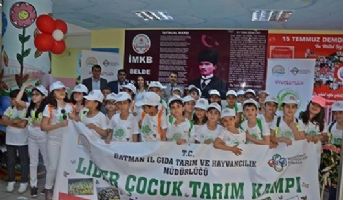 TARIM KAMPI, 3 G&Uuml;NDE TANITILDI