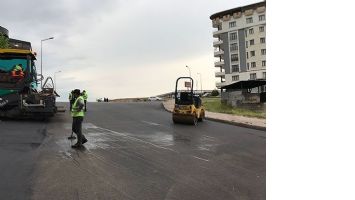 ASFALTLAMA &Ccedil;ALIŞMALARI DEVAM EDİYOR