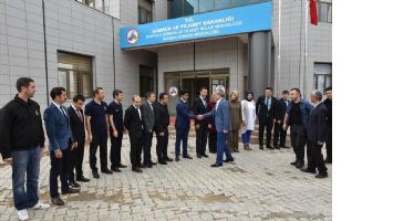 VALİ, G&Uuml;MR&Uuml;K M&Uuml;D&Uuml;RL&Uuml;Ğ&Uuml;&rsquo;N&Uuml; ZİYARET ETTİ