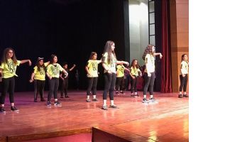ROZERİN&rsquo;DE YILSONU G&Ouml;STERİSİ