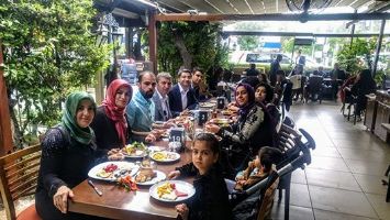 GERC&Uuml;ŞL&Uuml;LER, 7.KEZ KAHVALTIDA BULUŞTU