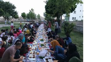 HDP&rsquo;DE &Ouml;NCE ZİYARET, SONRA İFTAR&hellip;