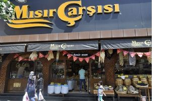 MISIR &Ccedil;ARŞISI, 15 İŞ&Ccedil;İYLE HİZMETTE