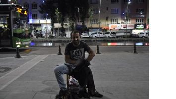 20 yıllık ayakkabı boyacısı&hellip;