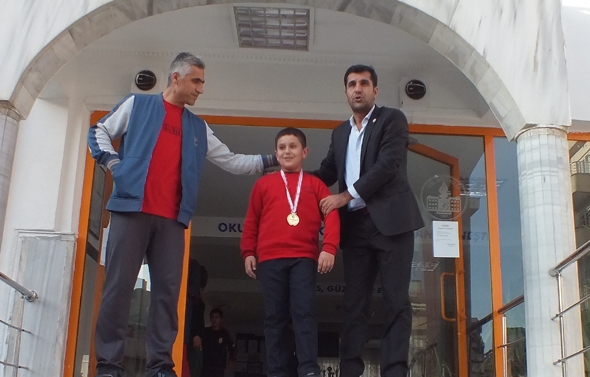 K&Uuml;&Ccedil;&Uuml;K KASPAROV, İL ŞAMPİYONU OLDU